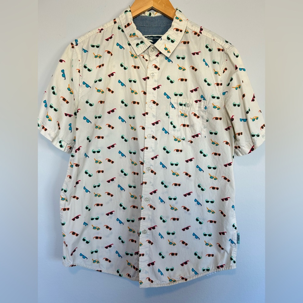 Men's Modern Amusement Off-White Short Sleeve Button Up Sunglasses Print! Size L